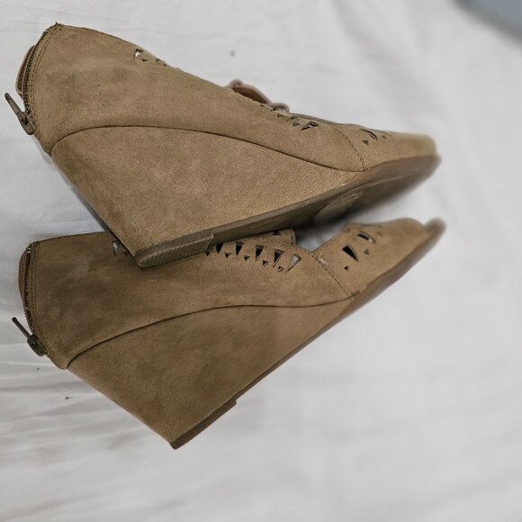 Tan Jaqueline Smith wedge sandals open toe - Picture 6 of 7